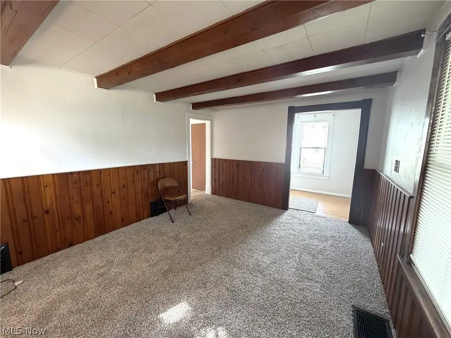 527 Columbus Nw Avenue, Canton, OH 44708 - #3