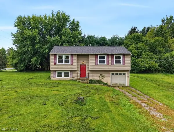 2974 Bronco Drive, Clinton, OH 44216