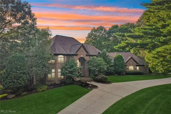 1928 Four Seasons Drive, Akron, OH 44333