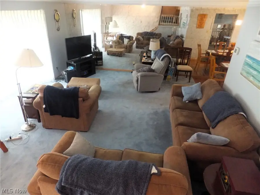 10344 N Church Drive, Parma Heights, OH 44130 - #2