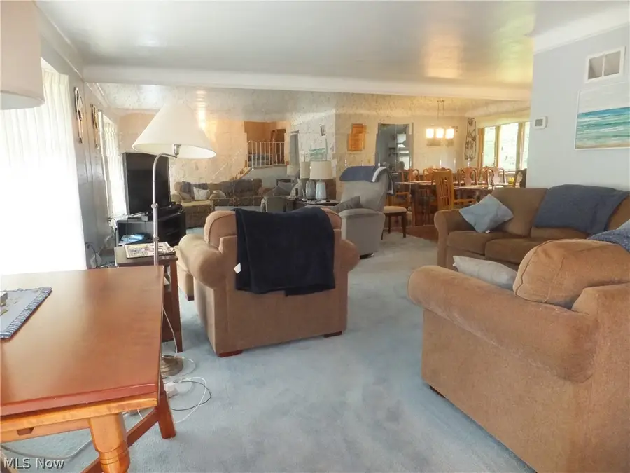 10344 N Church Drive, Parma Heights, OH 44130 - #3