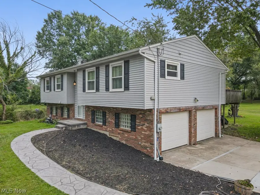 111 Highland Avenue, Munroe Falls, OH 44262 - #3