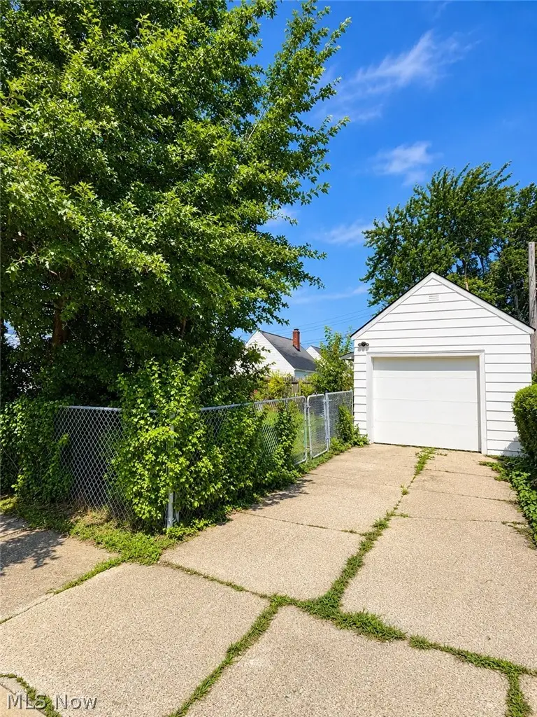 5753 W 46th Street, Parma, OH 44134 - #2