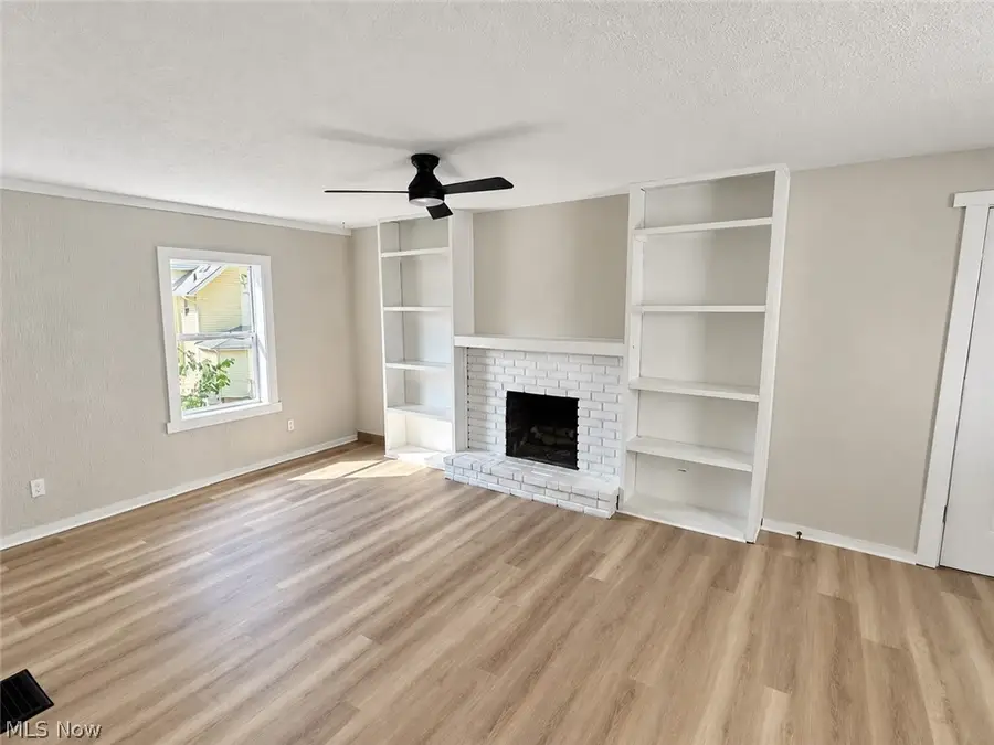 286 Alhambra Way, Akron, OH 44302 - #2