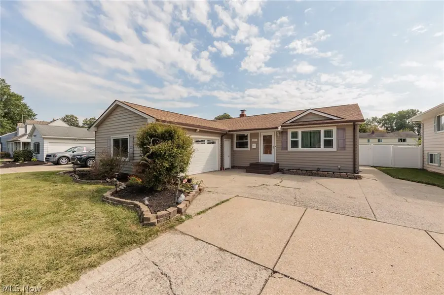 23537 David Drive, North Olmsted, OH 44070 - #2