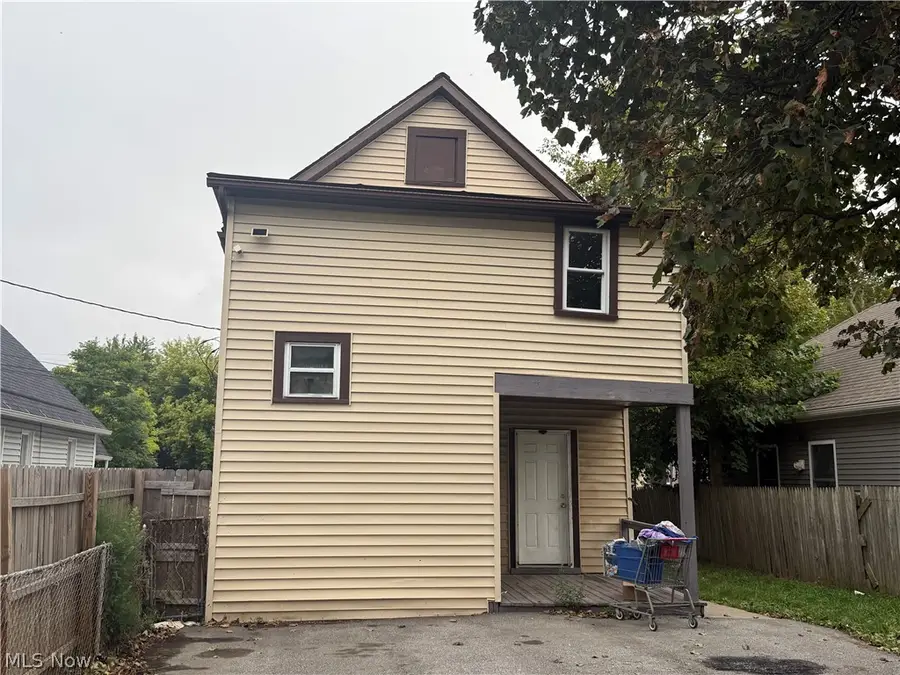 7619 Lawn Avenue, Cleveland, OH 44102 - #3