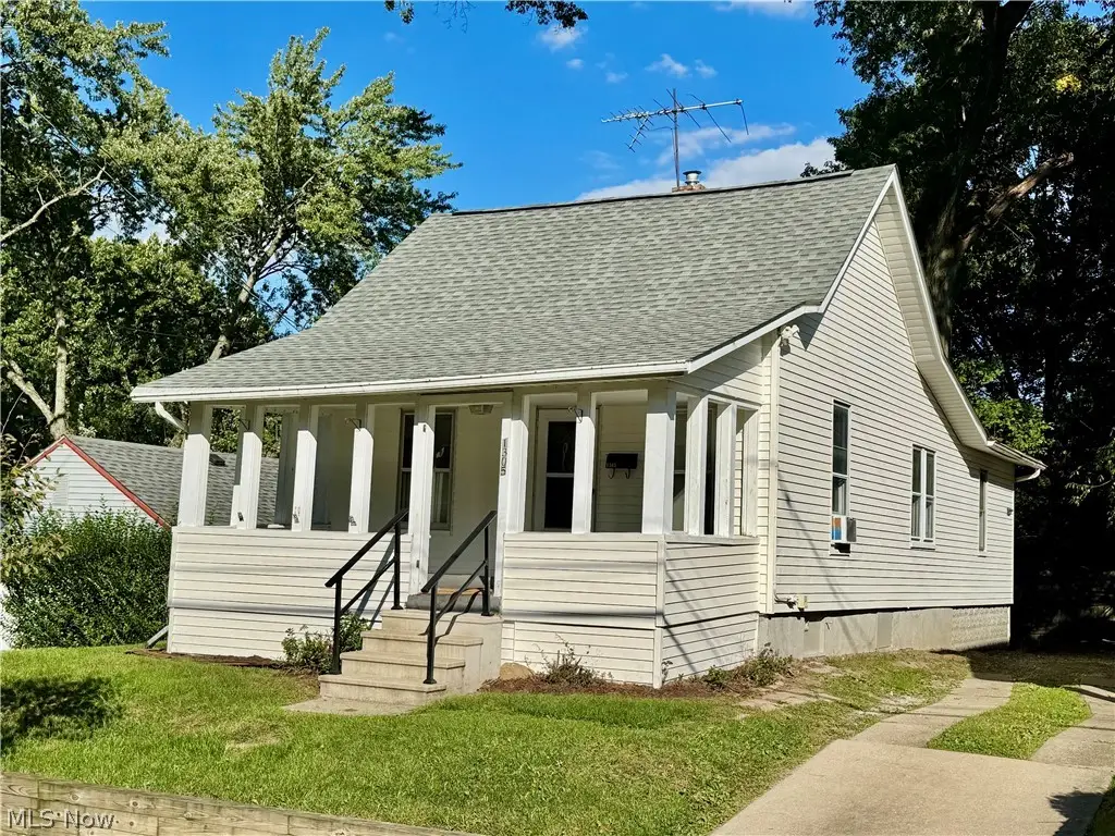 1305 Big Falls Avenue, Akron, OH 44310 - #1