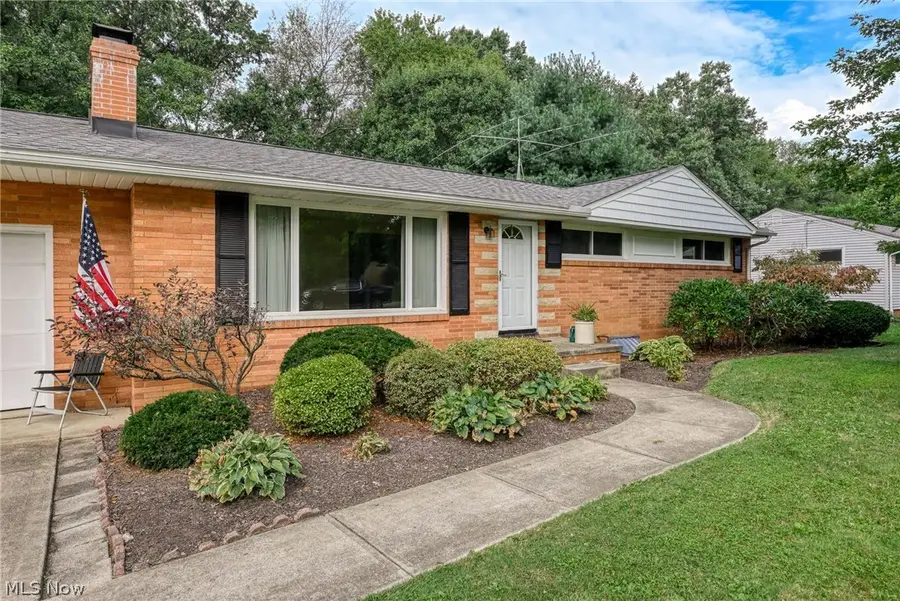 5665 Echodell Nw Avenue, North Canton, OH 44720 - #3