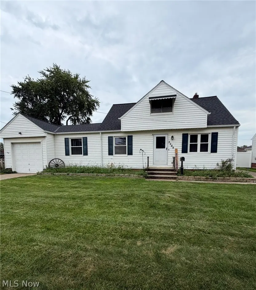 5289 Smith Road, Brook Park, OH 44142 - #2