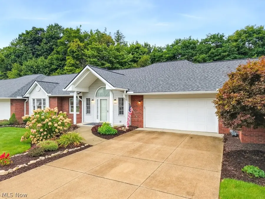 976 Rosemarie Circle, Wadsworth, OH 44281 - #2