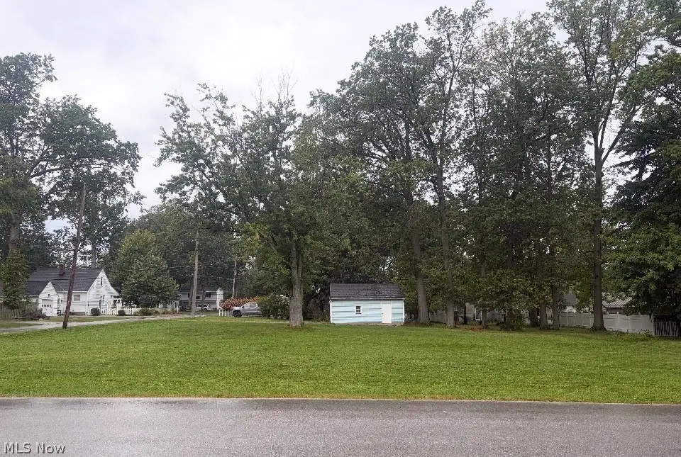 154 Tomahawk Drive, Avon Lake, OH 44012 - #1