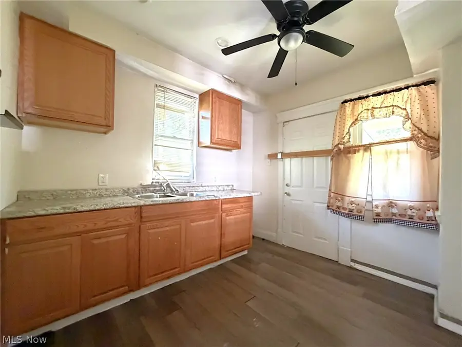 660 E 126th Street, Cleveland, OH 44108 - #2
