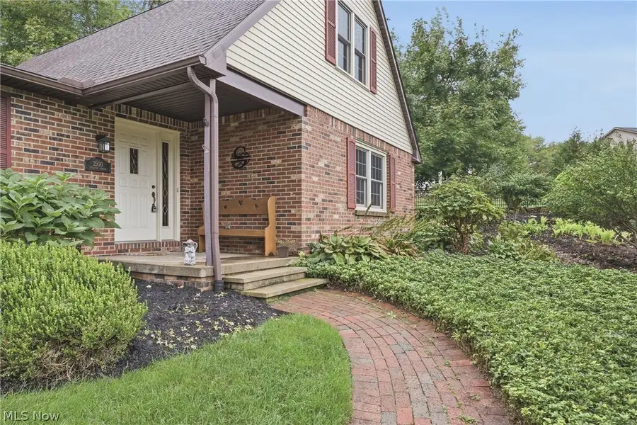 2500 Treetop Ne Circle, Canton, OH 44705 - #3