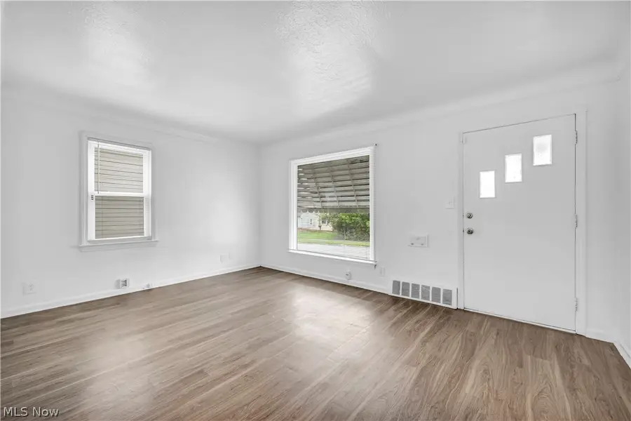 4625 E 88th Street, Garfield Heights, OH 44125 - #3