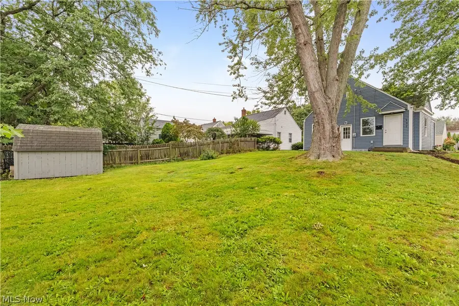 137 E Rosewood Avenue, Akron, OH 44301 - #3