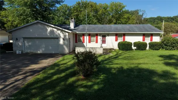 122 High Street, Tuscarawas, OH 44682