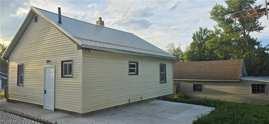 4100 Fairgrove Sw Avenue, Massillon, OH 44646 - #2