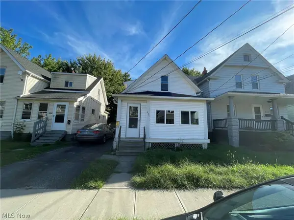 3201 Saratoga Avenue, Cleveland, OH 44109