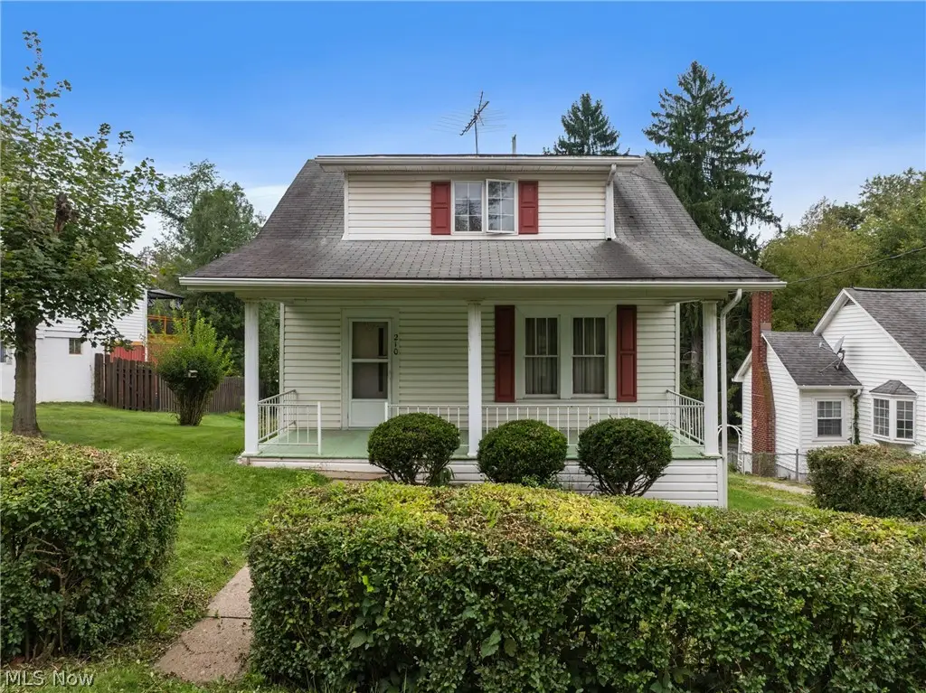 210 Maple Avenue, Saint Clairsville, OH 43950 - #1