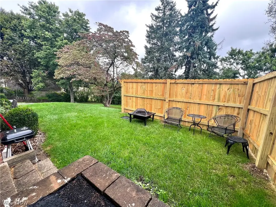2520 Clarendon Nw Avenue, Canton, OH 44708 - #3