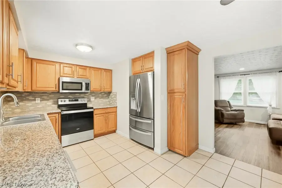 7794 Castle Rock, Warren, OH 44484 - #3