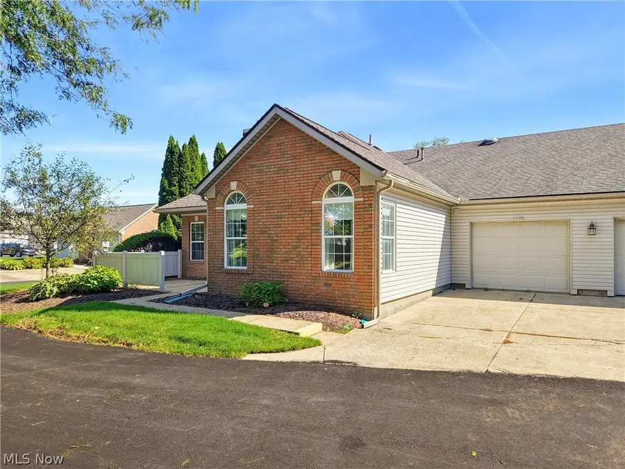 4286 Hunters Chase Lane, Wooster, OH 44691 - #3