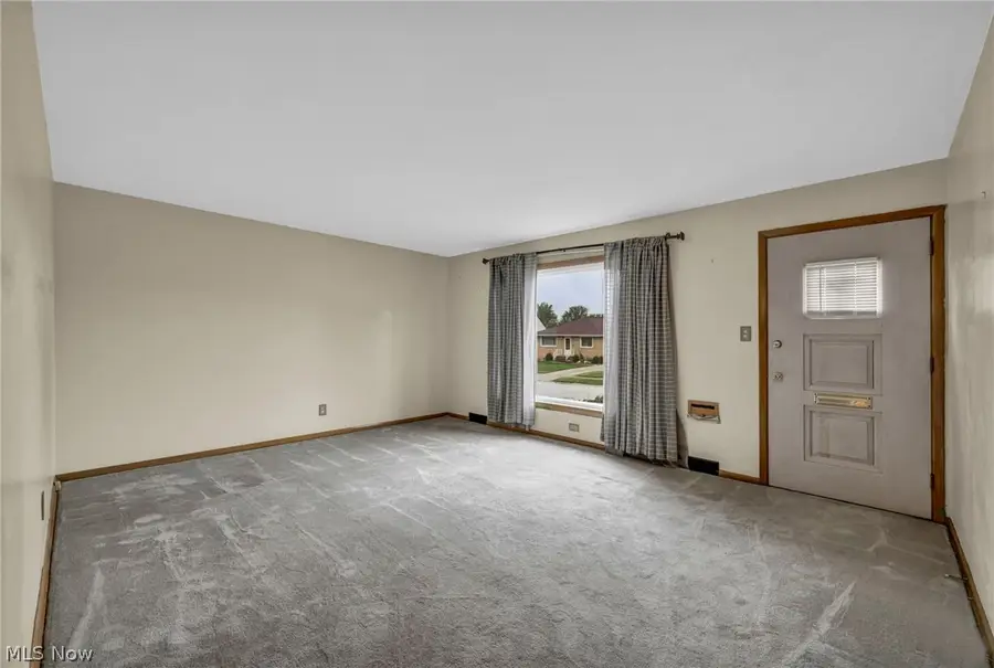 24560 Stephen Avenue, Euclid, OH 44123 - #3