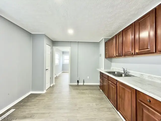 14208 Clifford Avenue, Cleveland, OH 44135 - #3