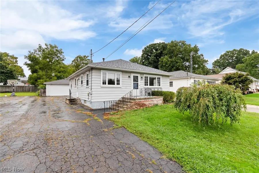 1854 Maurice Street, Cuyahoga Falls, OH 44221 - #2