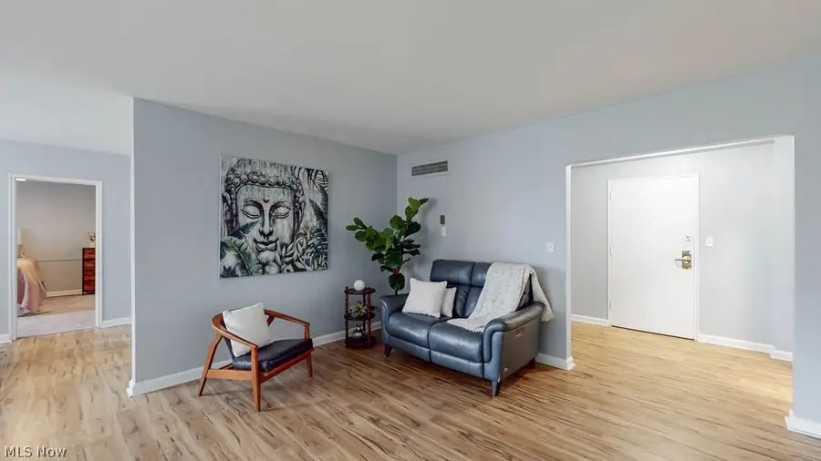 13800 Fairhill Road #314, Shaker Heights, OH 44120 - #3