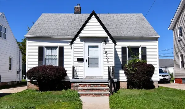 19701 Ormiston Avenue, Cleveland, OH 44119