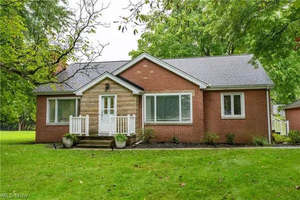 5815 Glyn Nw Drive, North Canton, OH 44720