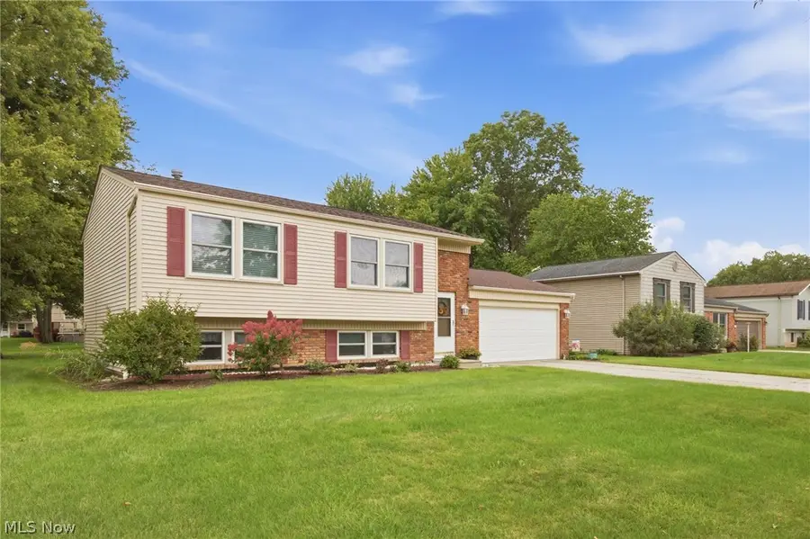 26959 Southwood Lane, Olmsted, OH 44138 - #2