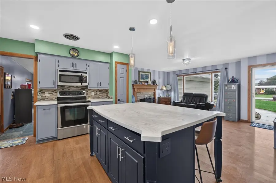 1246 Applegrove Ne Street, Canton, OH 44721 - #2