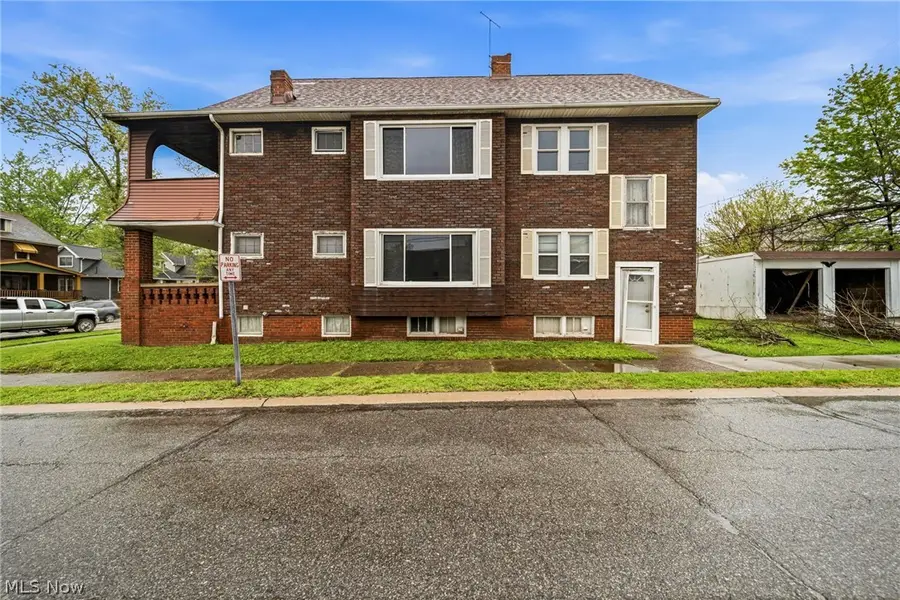 4697 E 85th Street, Garfield Heights, OH 44125 - #3