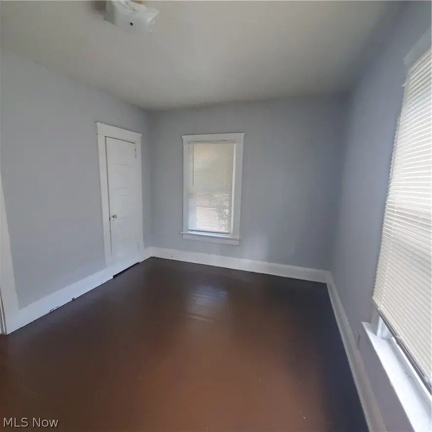 82 Aqueduct Street, Akron, OH 44303 - #3