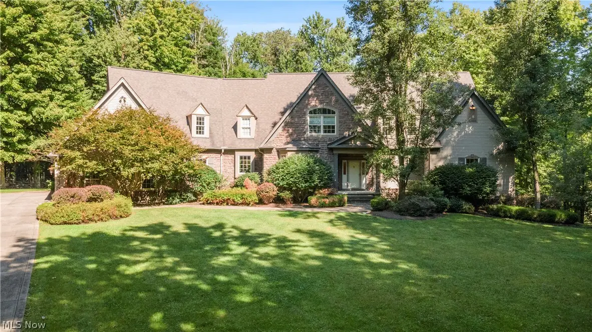 15560 Priorway Drive, Novelty, OH 44072 - #1