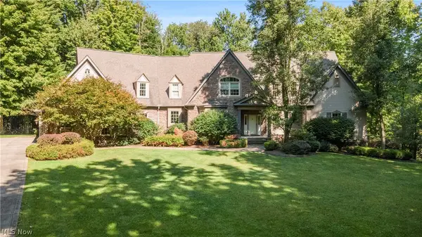 15560 Priorway Drive, Novelty, OH 44072