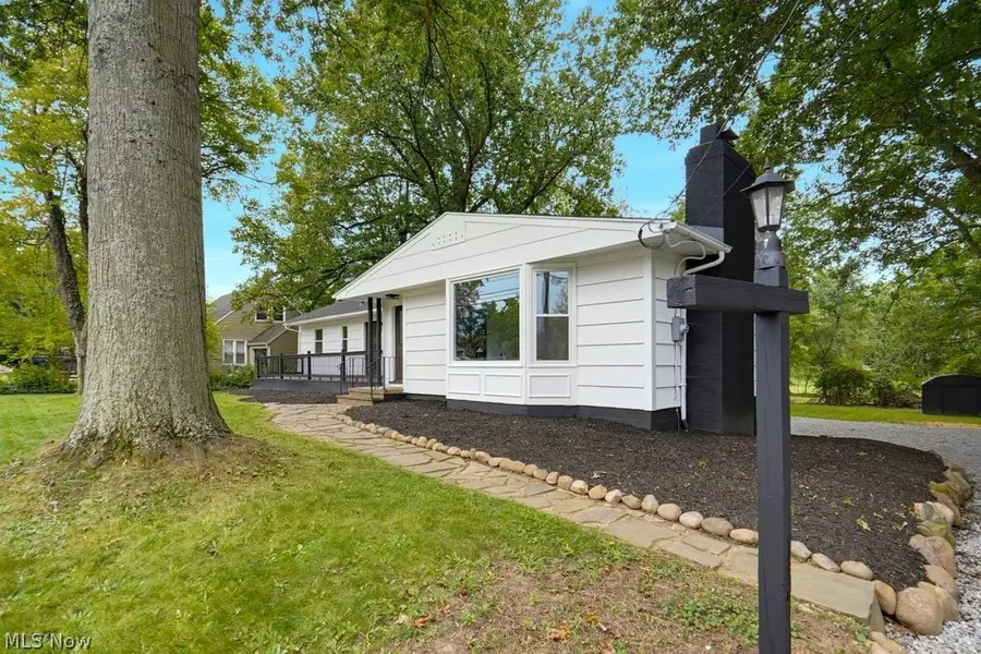 3026 38th Nw Street, Canton, OH 44718 - #3