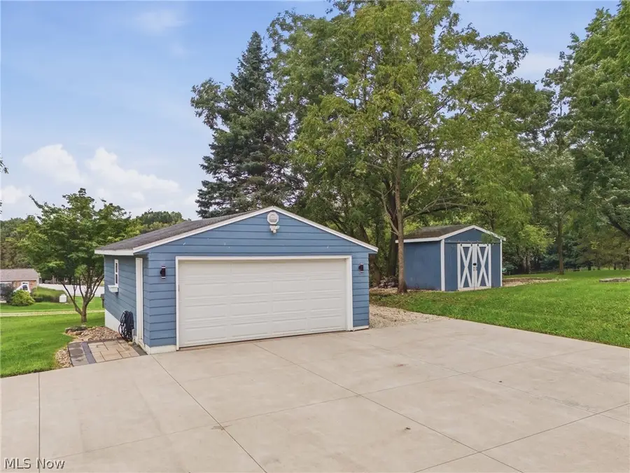 5104 Arlington Road, Green, OH 44720 - #3