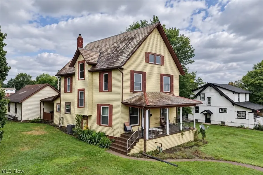 215 Dover Ne Road, Sugarcreek, OH 44681 - #2
