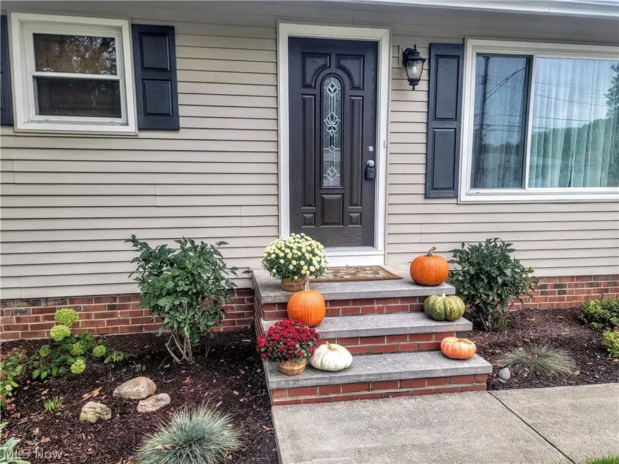 18160 Kalvin Drive, Brook Park, OH 44142 - #2