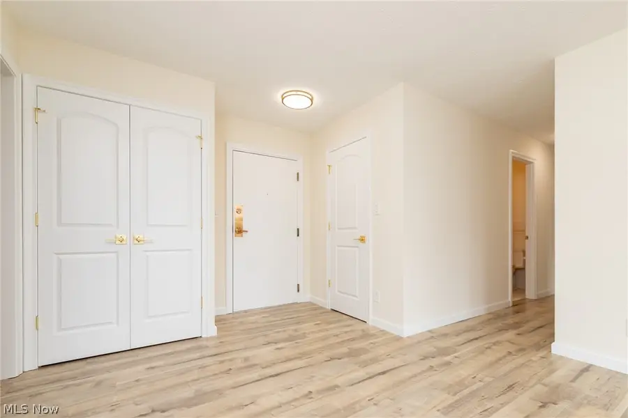 2202 Acacia Park Drive #2502, Lyndhurst, OH 44124 - #2