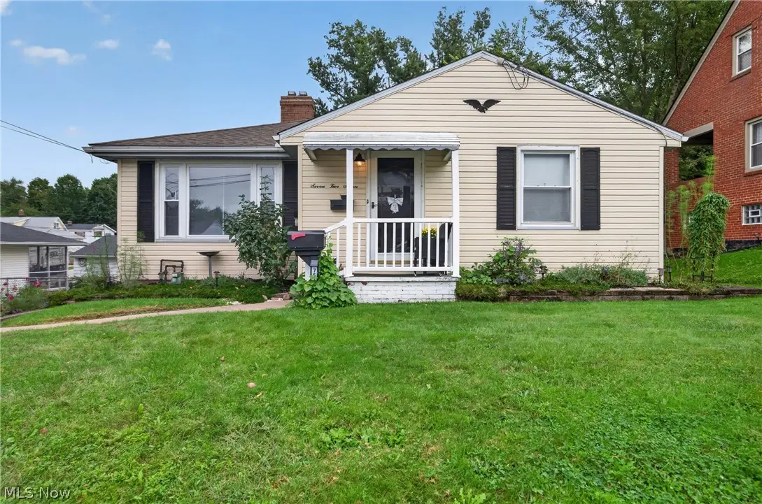 757 Saint Clair Avenue, Barberton, OH 44203 - #1