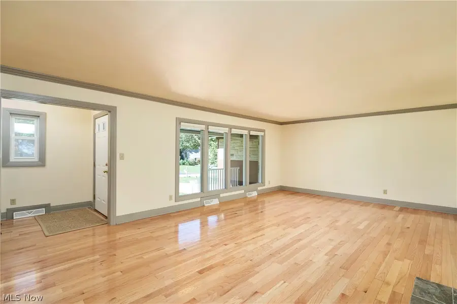 303 Somerset Road, Akron, OH 44313 - #3