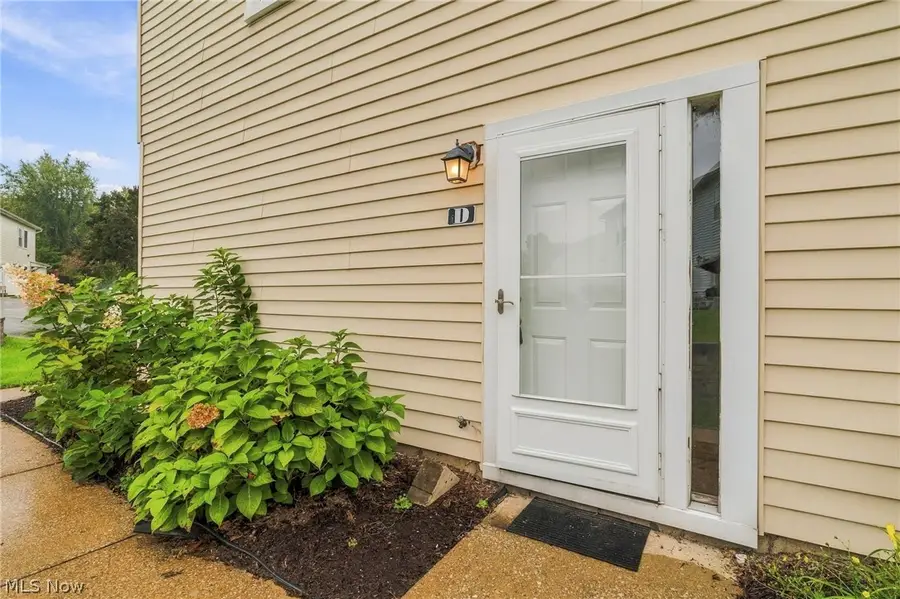 2551 Royal County Down Drive #D, Uniontown, OH 44685 - #3