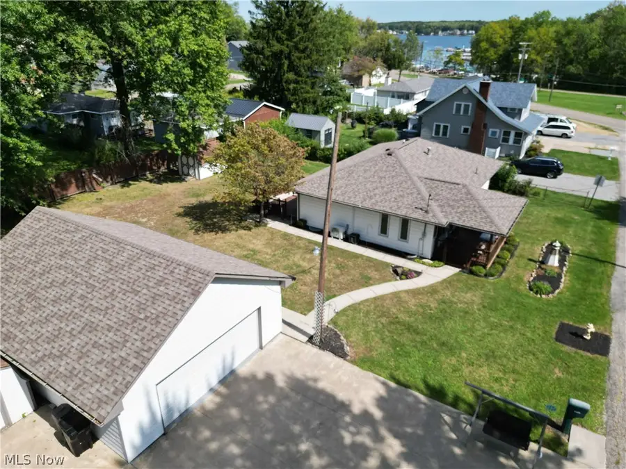 17512 Lundys Lane, Lake Milton, OH 44429 - #2