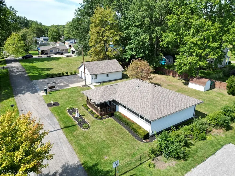 17512 Lundys Lane, Lake Milton, OH 44429 - #3