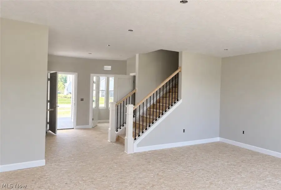 26364 Sunset Drive, Olmsted, OH 44138 - #2