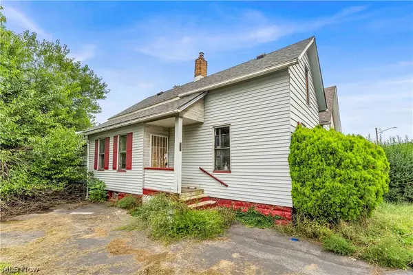 7107 Ivy Avenue, Cleveland, OH 44127